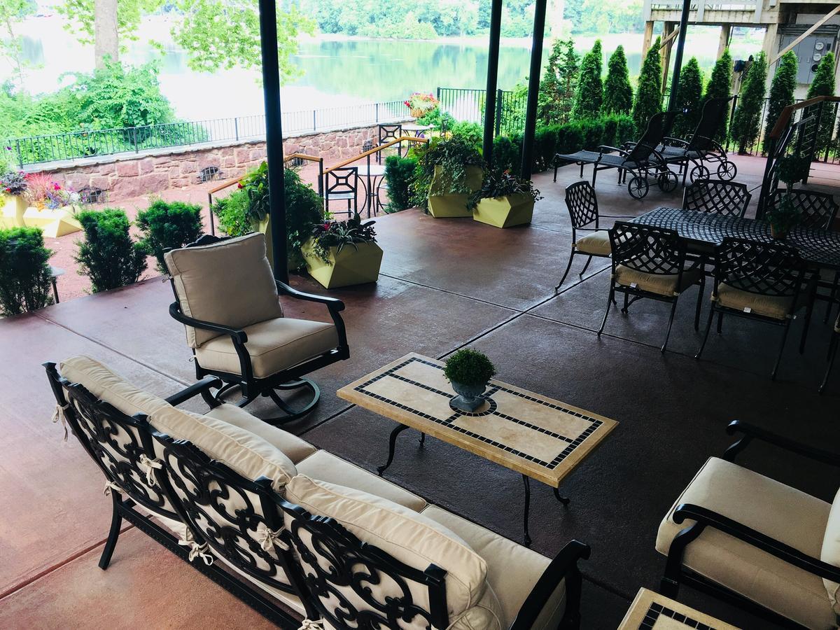 فندق Carriage House نيو هوب المظهر الخارجي الصورة